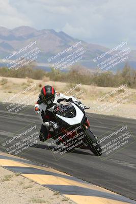 media/May-05-2025-Moto Forza (Mon) [[3c1838c5e5]]/2-B Group/Session 2 (Turn 7 Inside)/